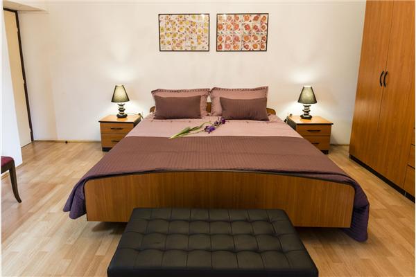 House K1, for 10 persons