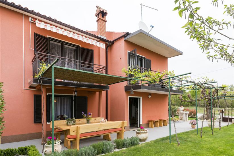 House K1, for 10 persons