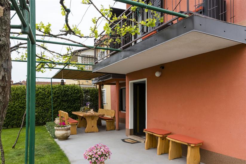 House K1, for 10 persons