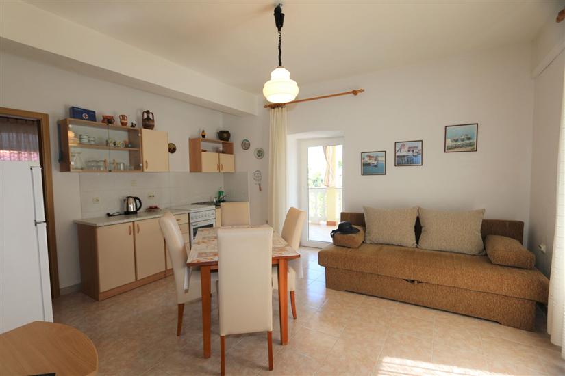 Apartment A2, for 3 persons