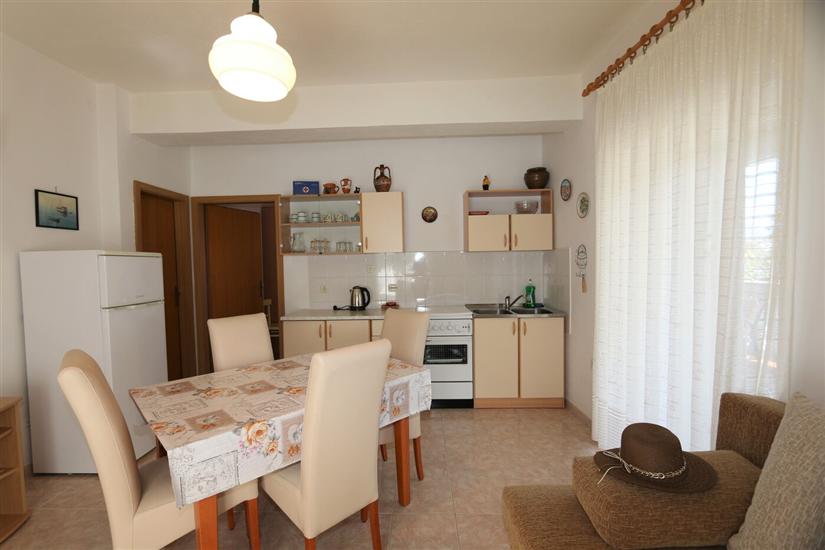 Apartment A2, for 3 persons