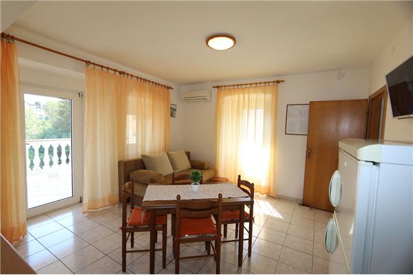 Apartment A4, for 4 persons