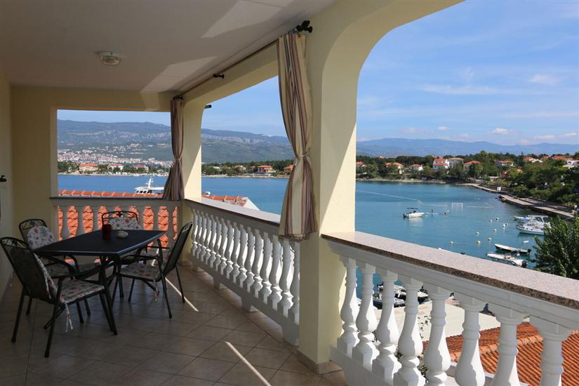 Apartment A4, for 4 persons