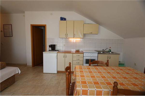 Apartment A6, for 4 persons
