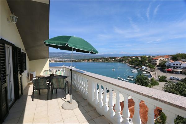 Apartment A6, for 4 persons