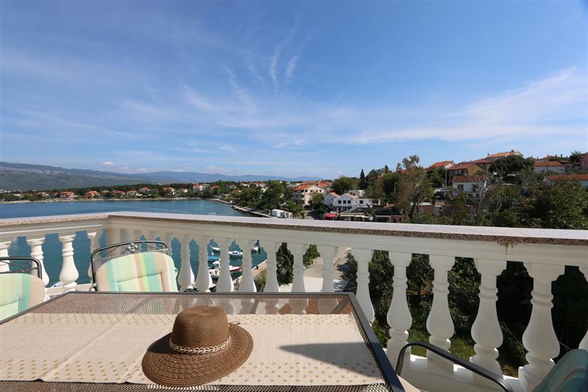 Apartment A6, for 4 persons