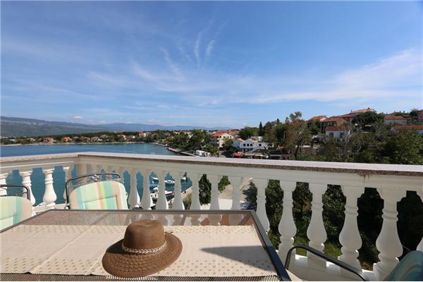 Apartment A6, for 4 persons