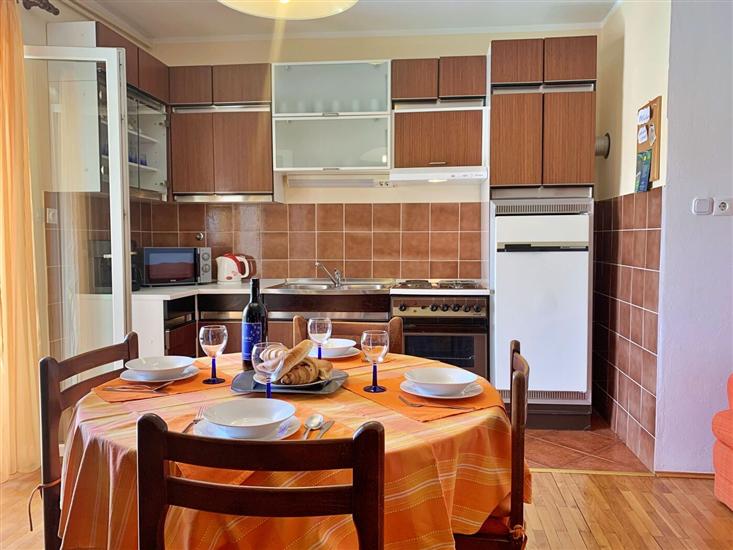 Apartment A2, for 4 persons