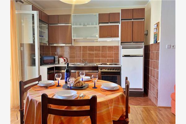 Apartment A2, for 4 persons