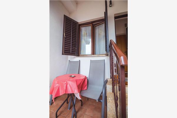 Room S1, for 2 persons