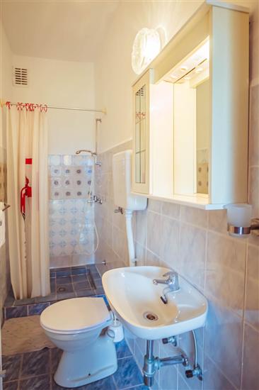 Room S1, for 2 persons