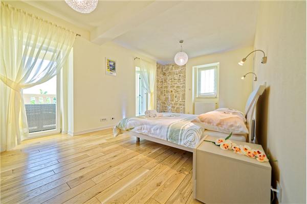 House K1, for 8 persons