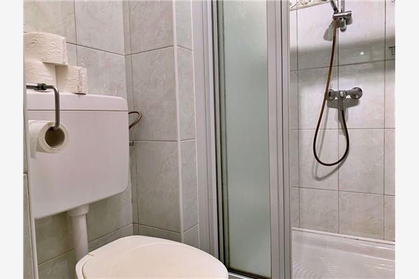 Apartment A1, for 7 persons