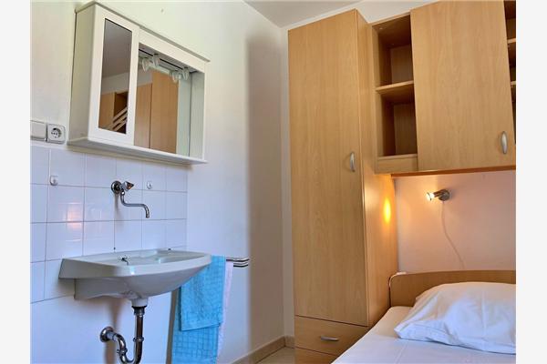 Apartment A1, for 7 persons