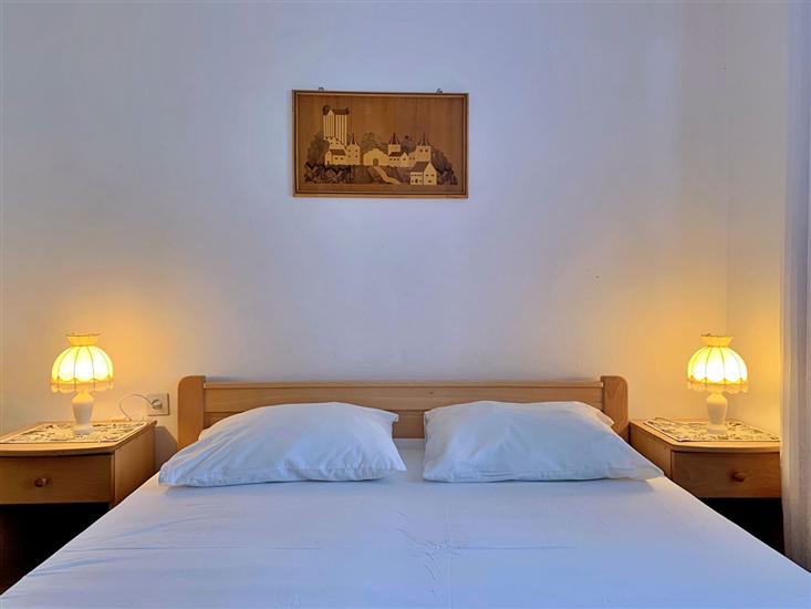 Apartment A1, for 7 persons