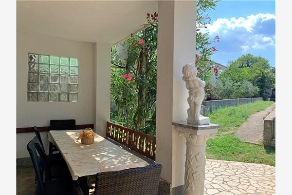 Apartment A1, for 7 persons