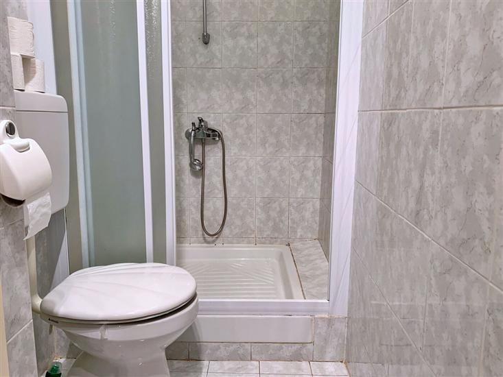 Apartment A2, for 8 persons