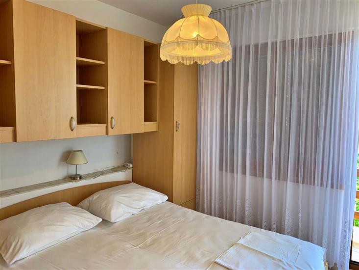 Apartment A2, for 8 persons