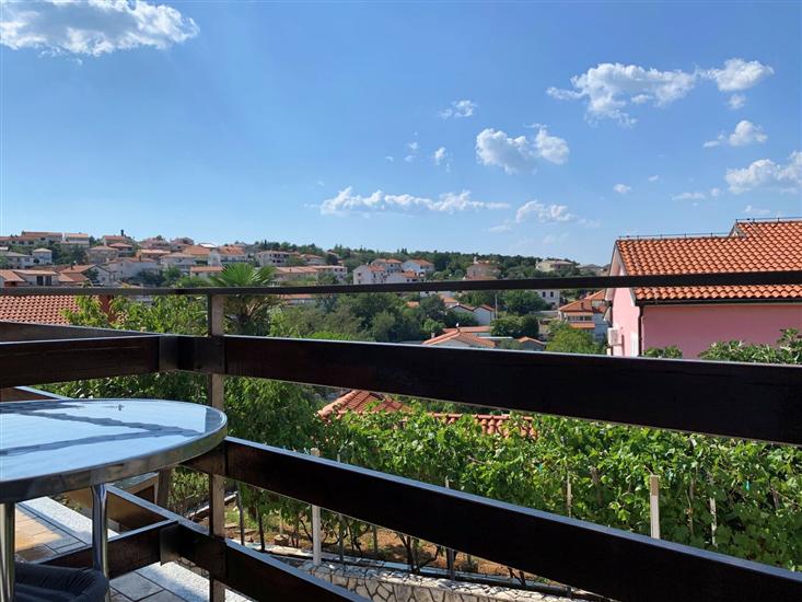 Apartment A2, for 8 persons