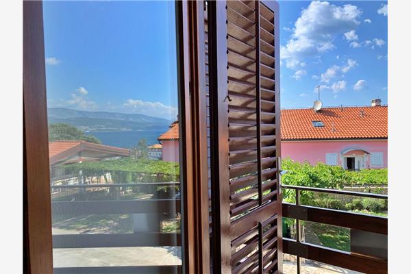 Apartment A2, for 8 persons