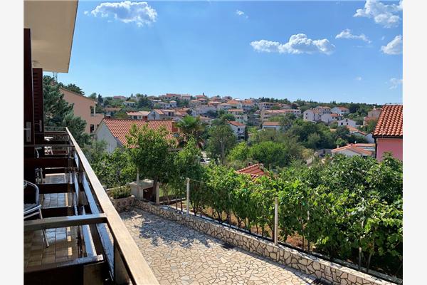 Apartment A2, for 8 persons