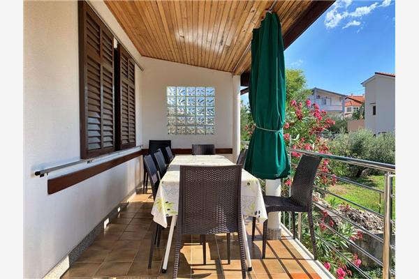 Apartment A2, for 8 persons