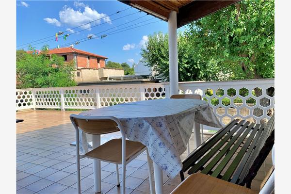 Apartment A2, for 8 persons