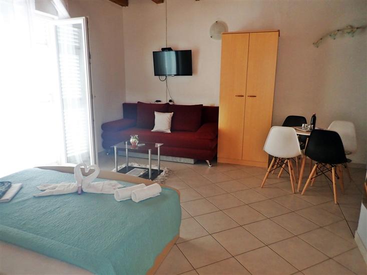 Apartment A2, for 3 persons