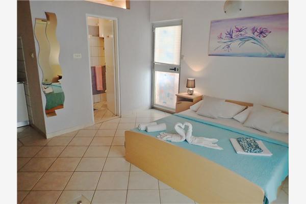 Apartment A2, for 3 persons