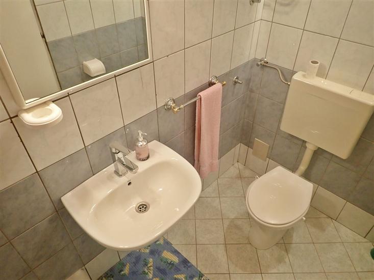 Apartment A2, for 3 persons