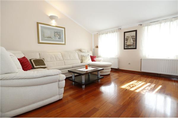 Apartment A2, for 6 persons