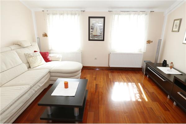Apartment A2, for 6 persons
