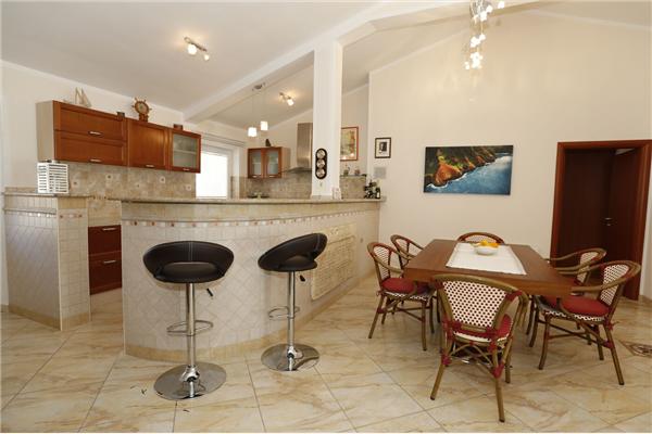 Apartment A2, for 6 persons