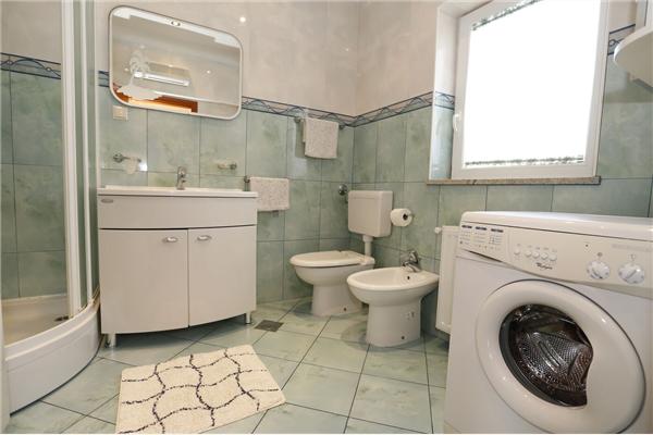 Apartment A2, for 6 persons