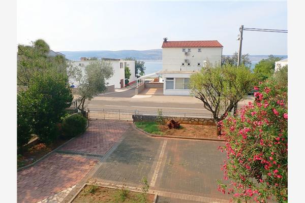 Apartment A2, for 6 persons