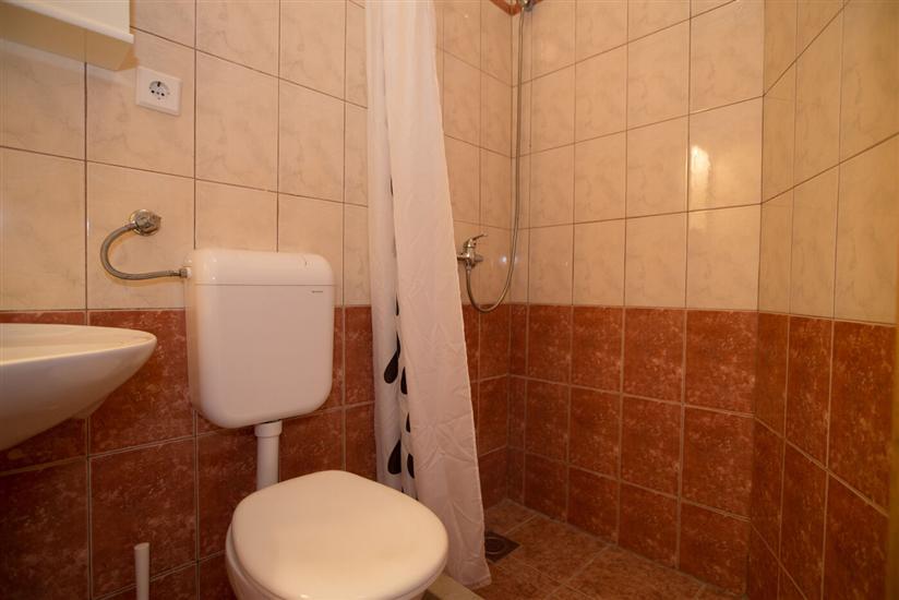 Room S1, for 2 persons