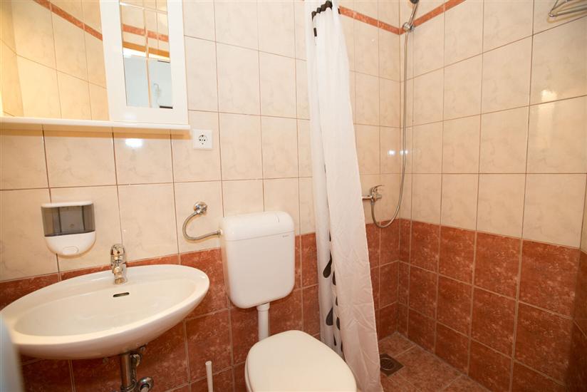 Room S1, for 2 persons