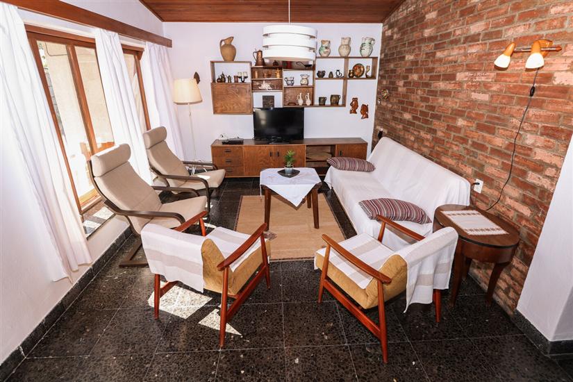 House K1, for 8 persons