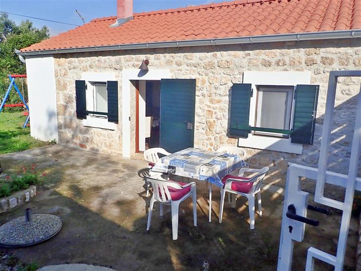 House CVITA-30 m from the beach