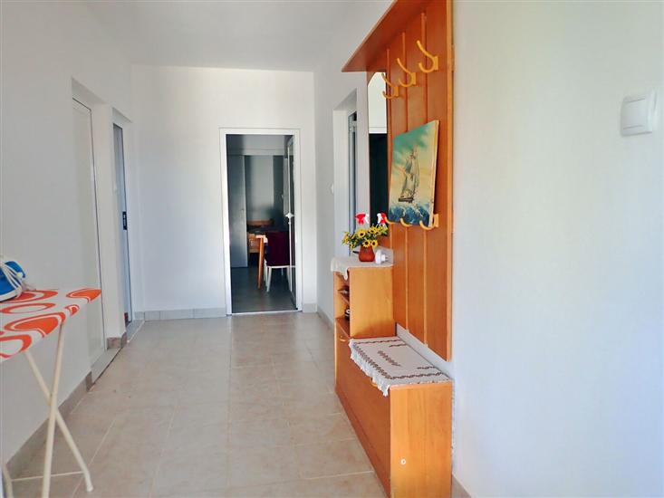 Apartment A2, for 5 persons