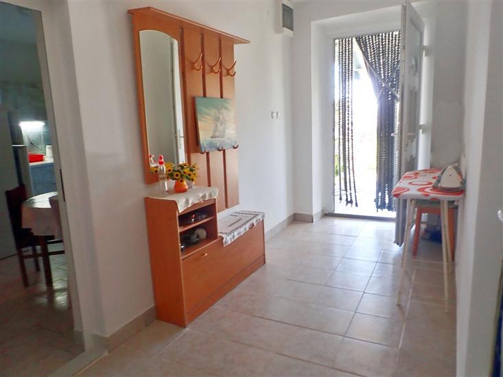 Apartment A2, for 5 persons