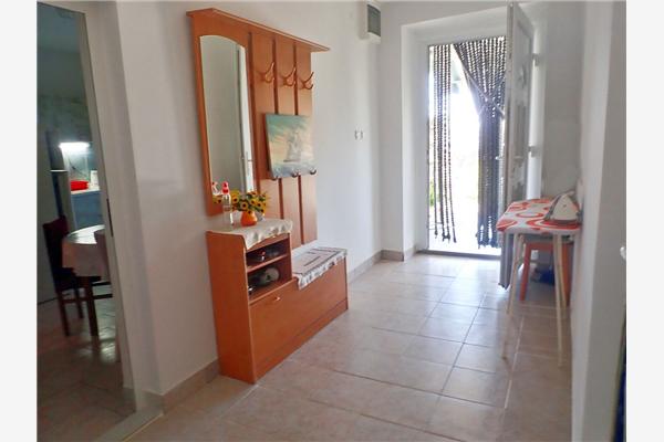 Apartment A2, for 5 persons