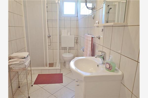 Apartment A2, for 5 persons