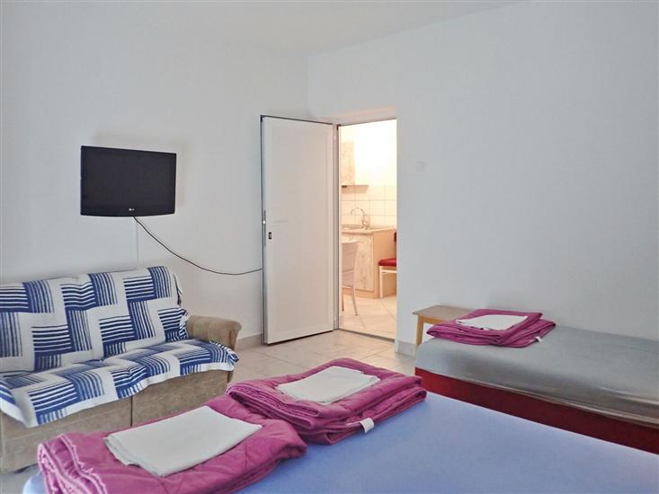 Apartment A2, for 5 persons