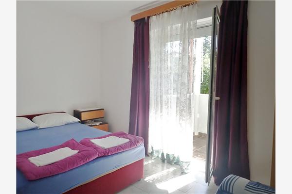 Apartment A2, for 5 persons