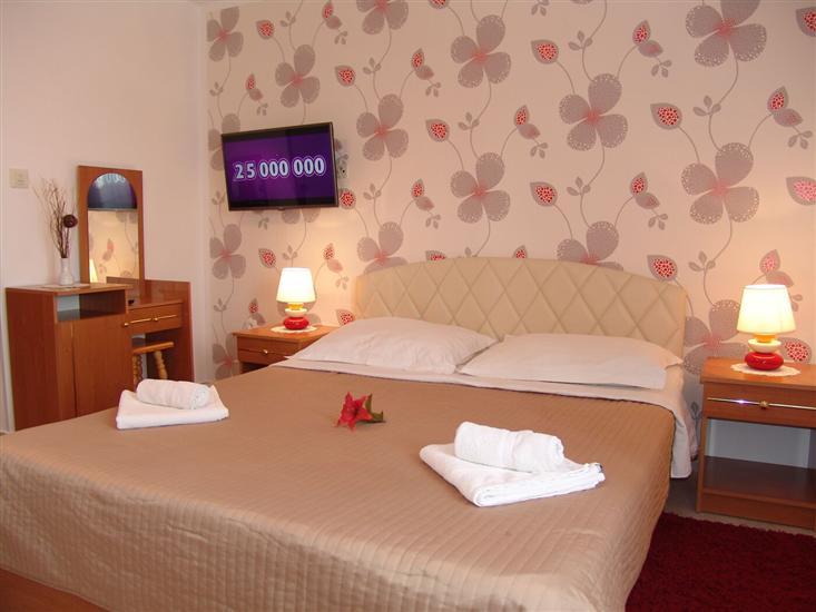 Apartment A2, for 3 persons