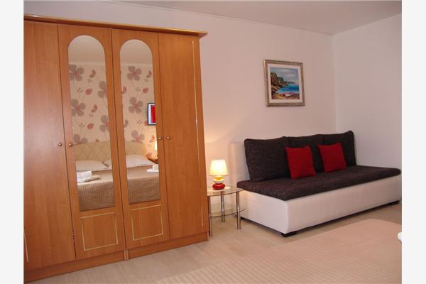 Apartment A2, for 3 persons