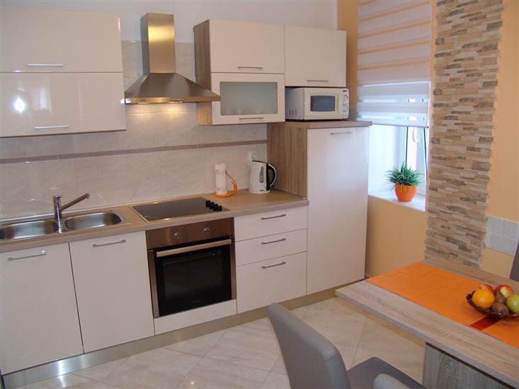 Apartment A2, for 3 persons