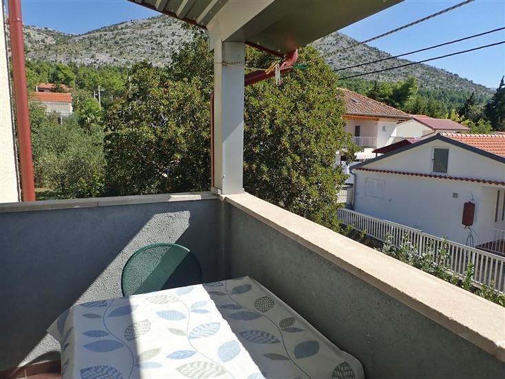 Apartment A4, for 6 persons