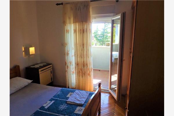 Apartment A4, for 6 persons